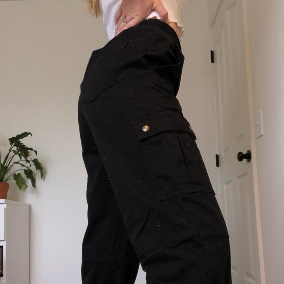 Black cargo pants fitted ankle perfect condition - Picture 4 of 5